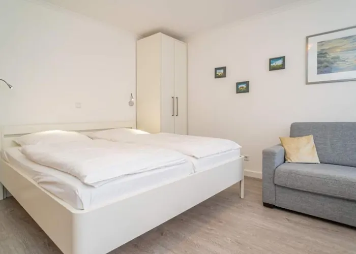 Carmen Sylva, App 30